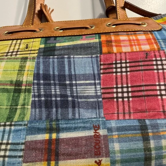 Light weight Dooney and Bourke Madrid print hand bag. EUC - Picture 6 of 9